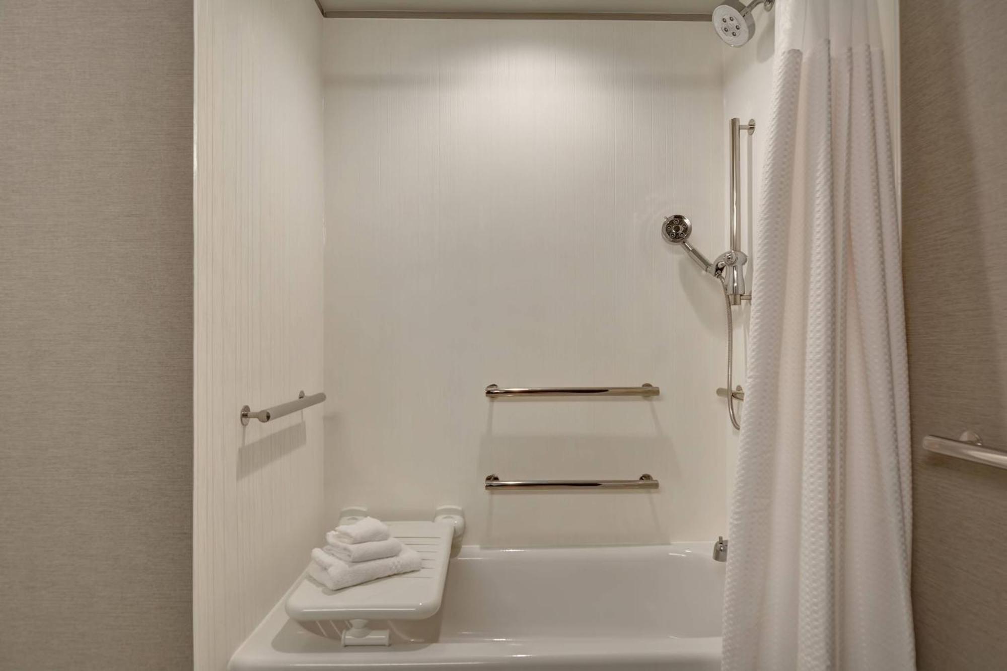 Courtyard By Marriott Jackson Madison Hotel Buitenkant foto