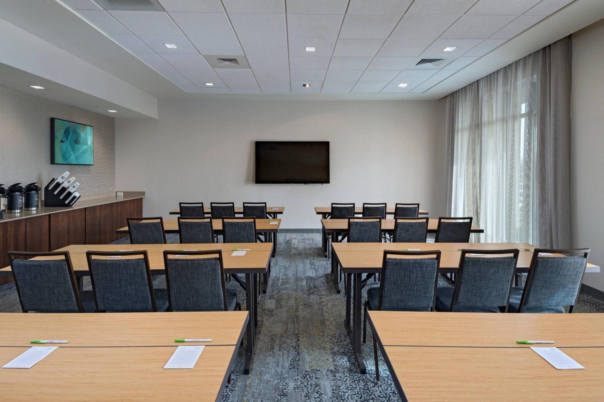 Courtyard By Marriott Jackson Madison Hotel Buitenkant foto