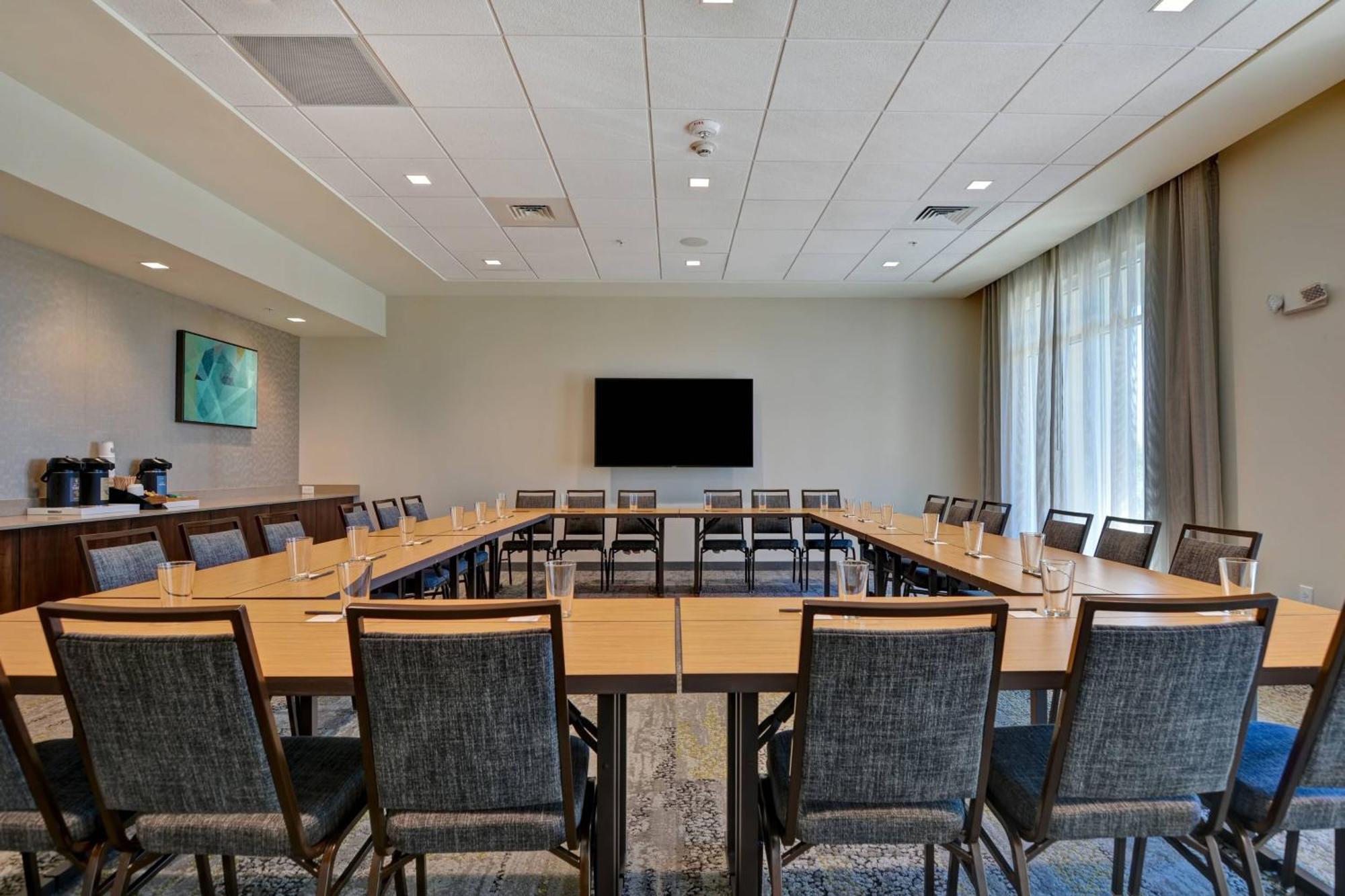 Courtyard By Marriott Jackson Madison Hotel Buitenkant foto