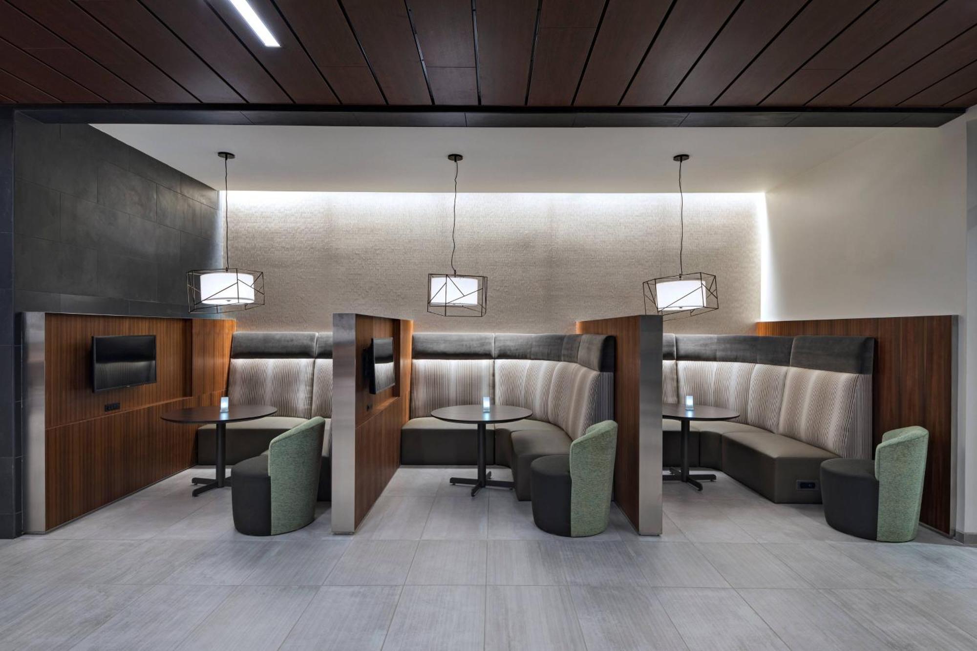 Courtyard By Marriott Jackson Madison Hotel Buitenkant foto